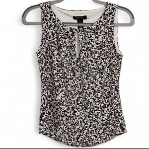 White House Black Market XXS Black, White, & Pink Print Shell w/ Keyhole Neck